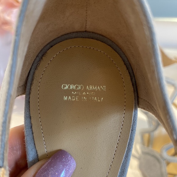 Giorgio Armani heels - Picture 3 of 7